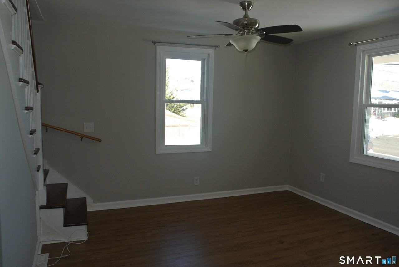 492 W River St - Photo 7 of 21