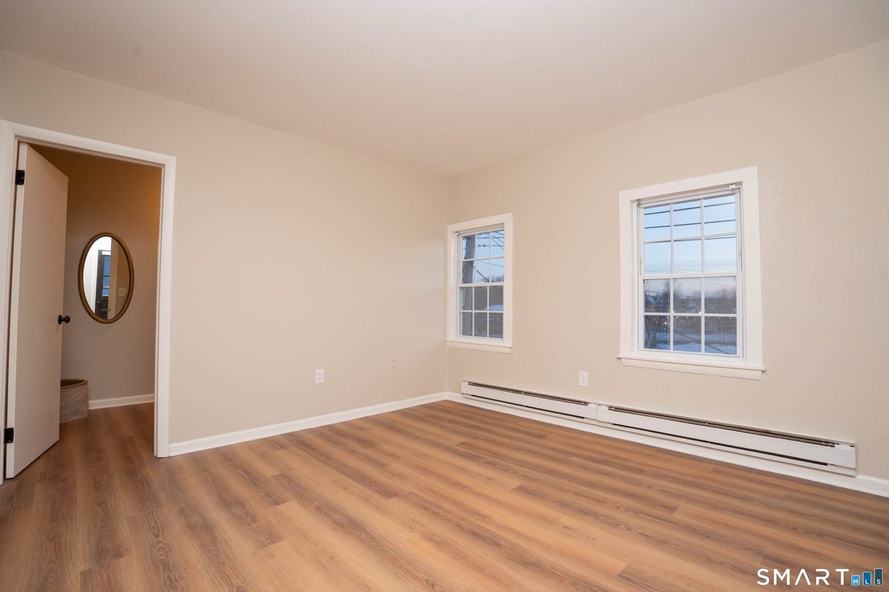 31 Hall Ave - Photo 6 of 11