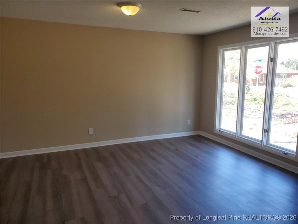 300 Rodie Ave - Photo 3 of 16