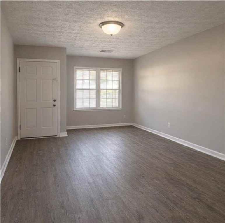 848 Wilson Cir Sw - Photo 2 of 7