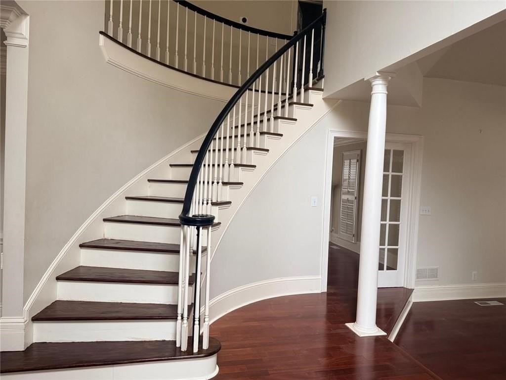 3575 Goldenrod Dr - Photo 2 of 6