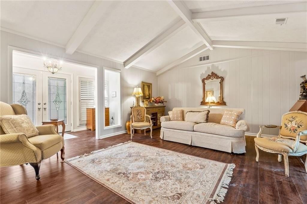 4040 Summit Dr - Photo 7 of 31