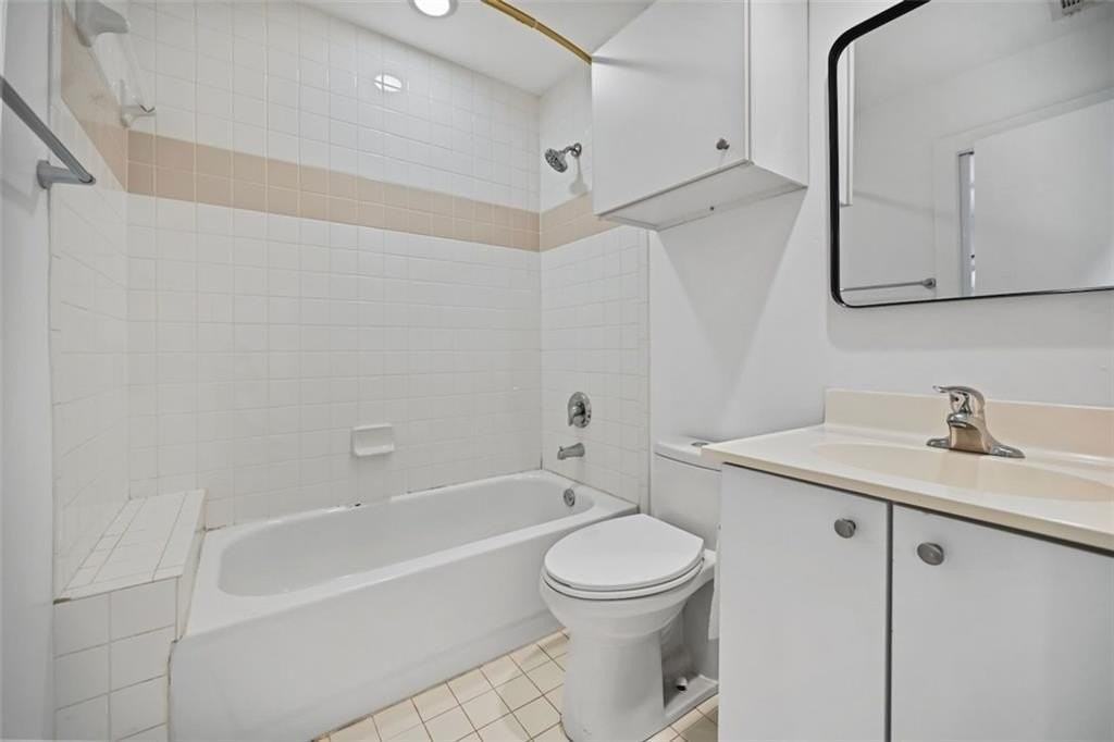 920 Memorial Dr Se Unit 36 #36 - Photo 5 of 32