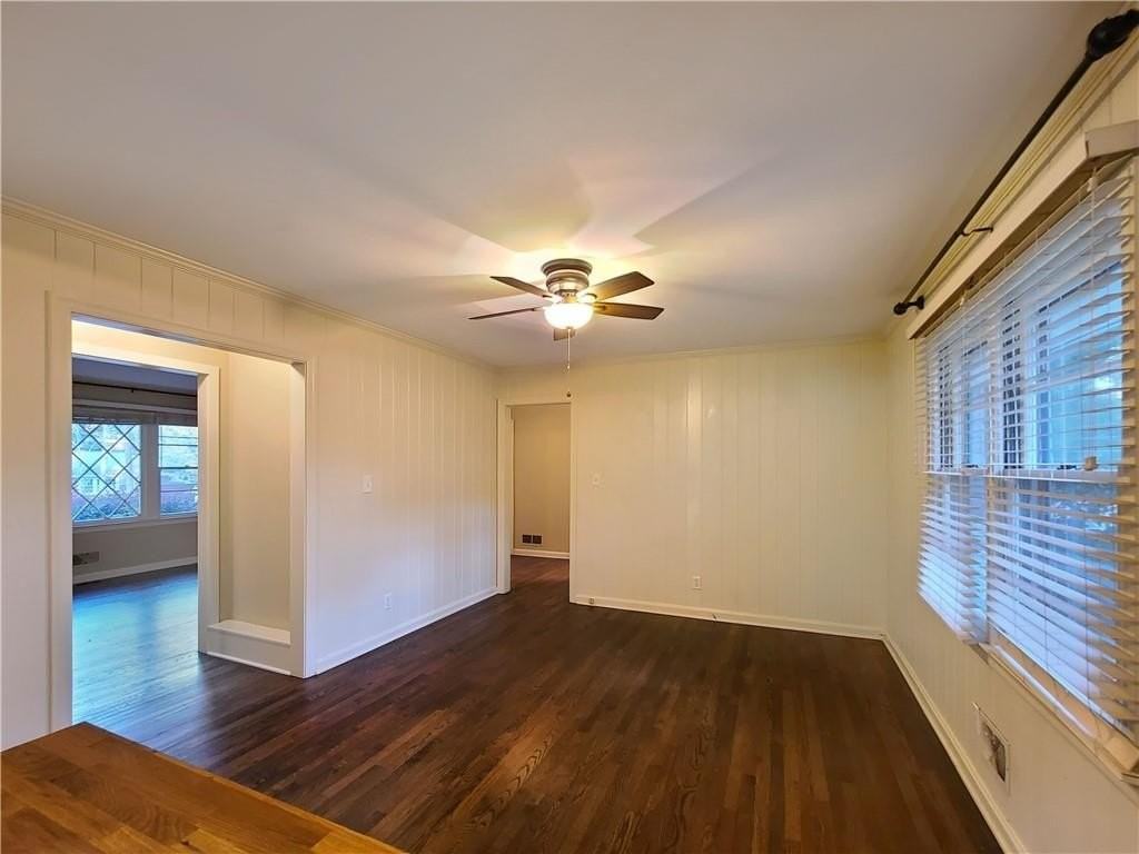 2172 Pawnee Dr Se - Photo 6 of 15