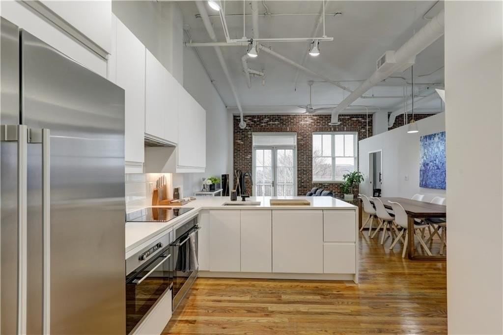 3235 Roswell Rd Ne Unit 703 #703 - Photo 3 of 26