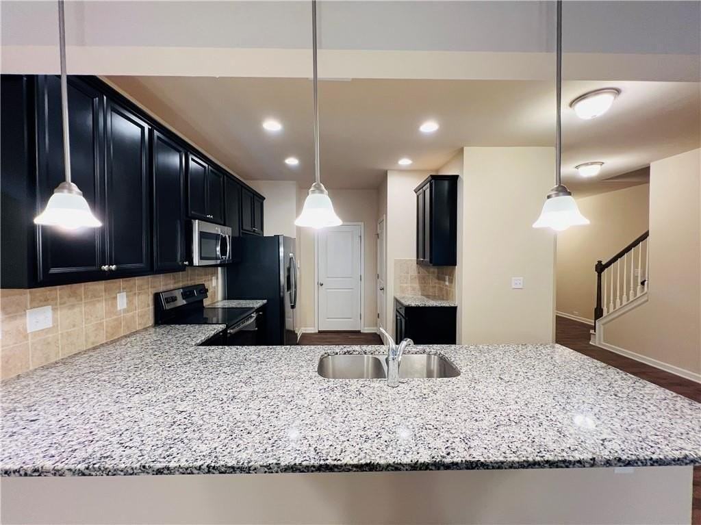 1524 Brookmere Way - Photo 5 of 25