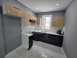 featured image of 262 Ridge St #1