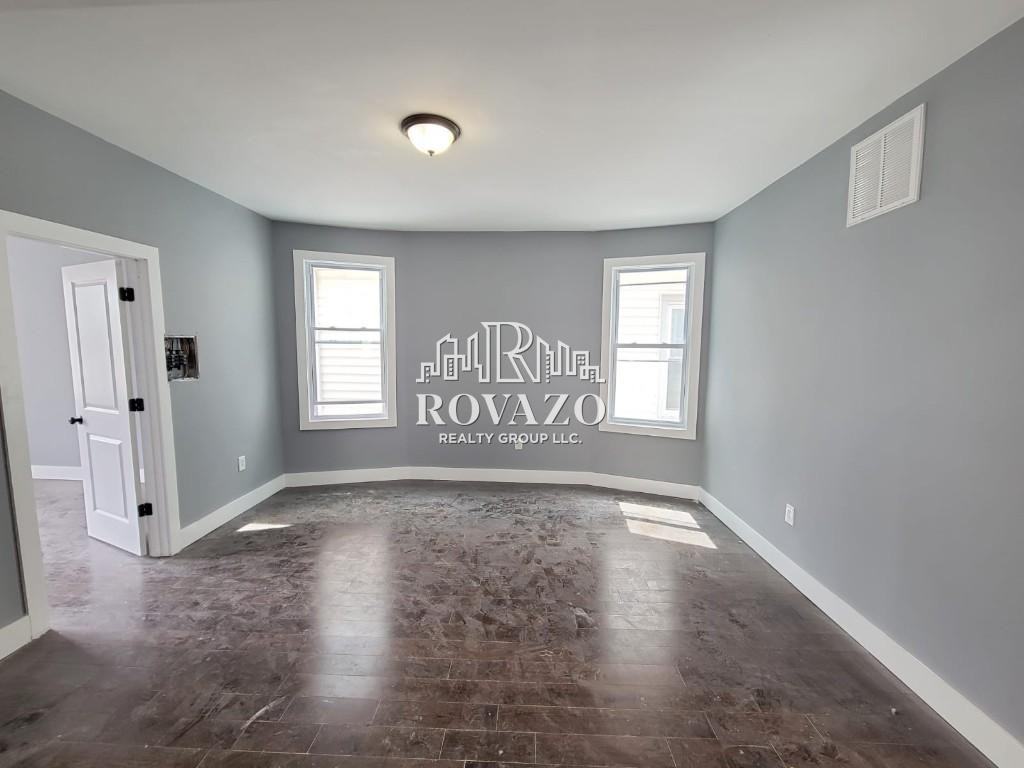 262 Ridge St #1 - Photo 3 of 8