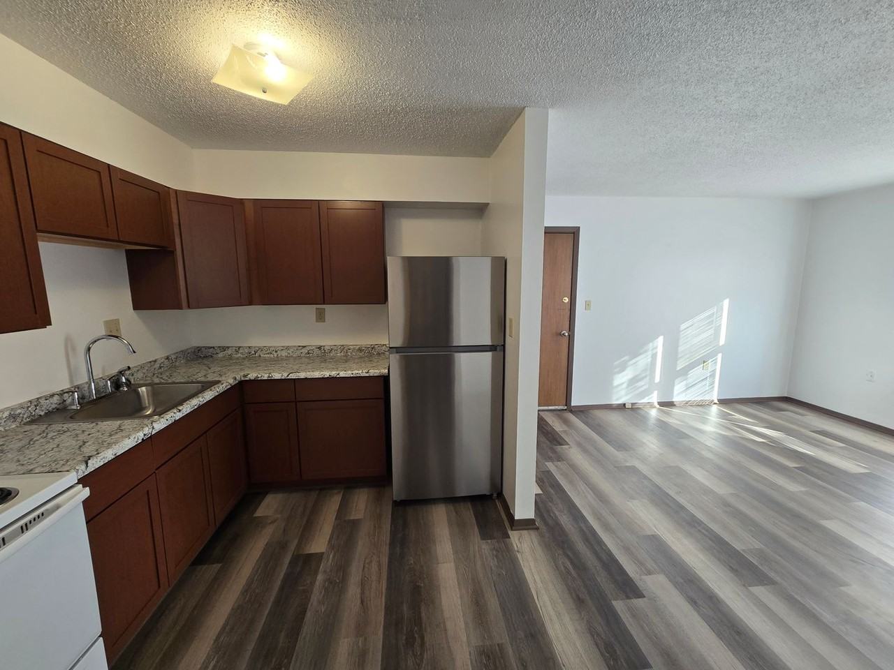 711 711 NW 10th - B6 #B6 - Photo 4 of 12