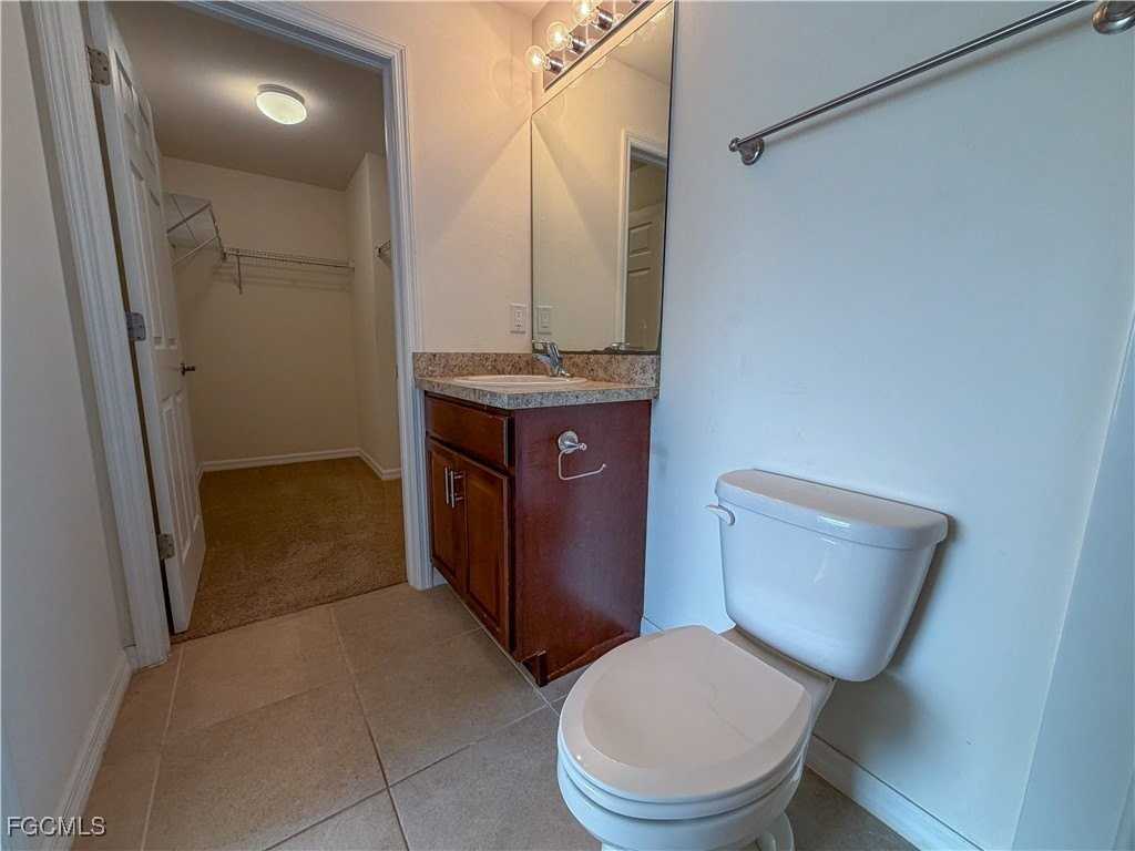 2927 Nw 4th Pl - Photo 4 of 16