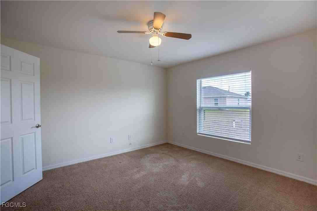 2927 Nw 4th Pl - Photo 6 of 16