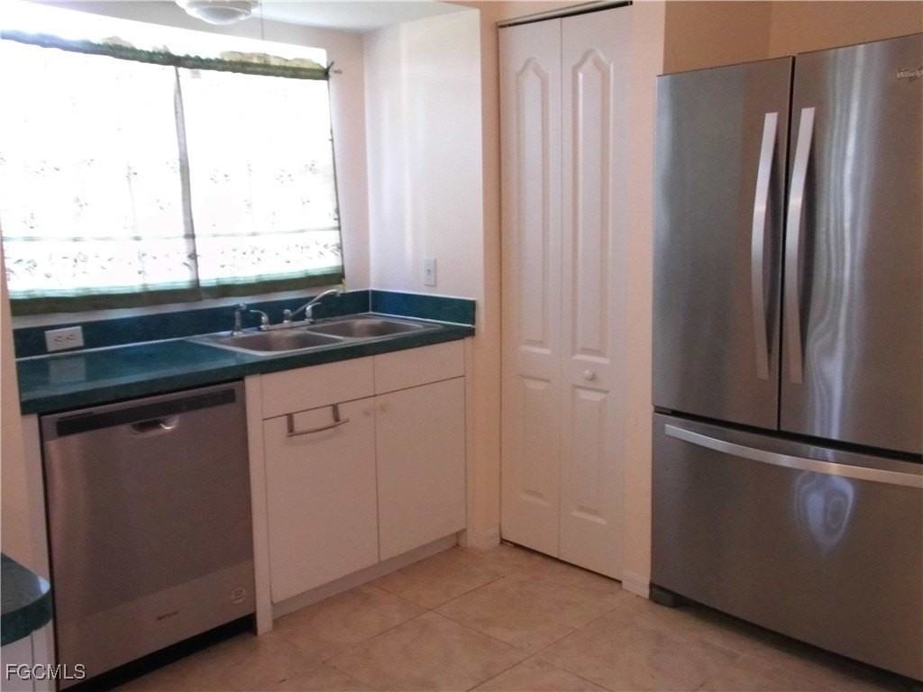 2916 9th St W - Photo 4 of 12