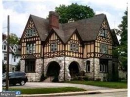 featured image of 25 Montrose Ave #7