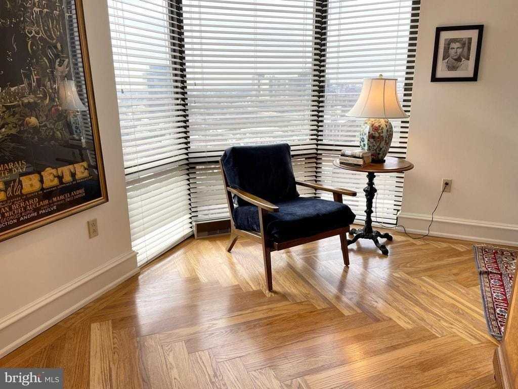 201832 Walnut St #21L - Photo 4 of 46