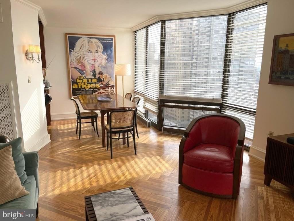 201832 Walnut St #21L - Photo 5 of 46