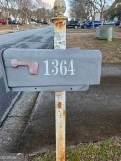 1364 Hollenbeck Ln - Photo 2 of 14