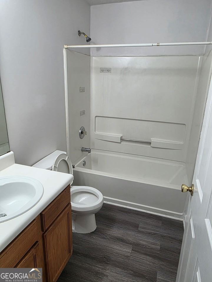 1364 Hollenbeck Ln - Photo 7 of 14