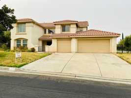 featured image of 5539 Avenida Entrada