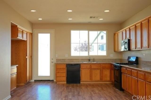 36742 37th St E - Photo 4 of 11