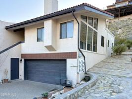 featured image of 215 Canyon Terrace Dr