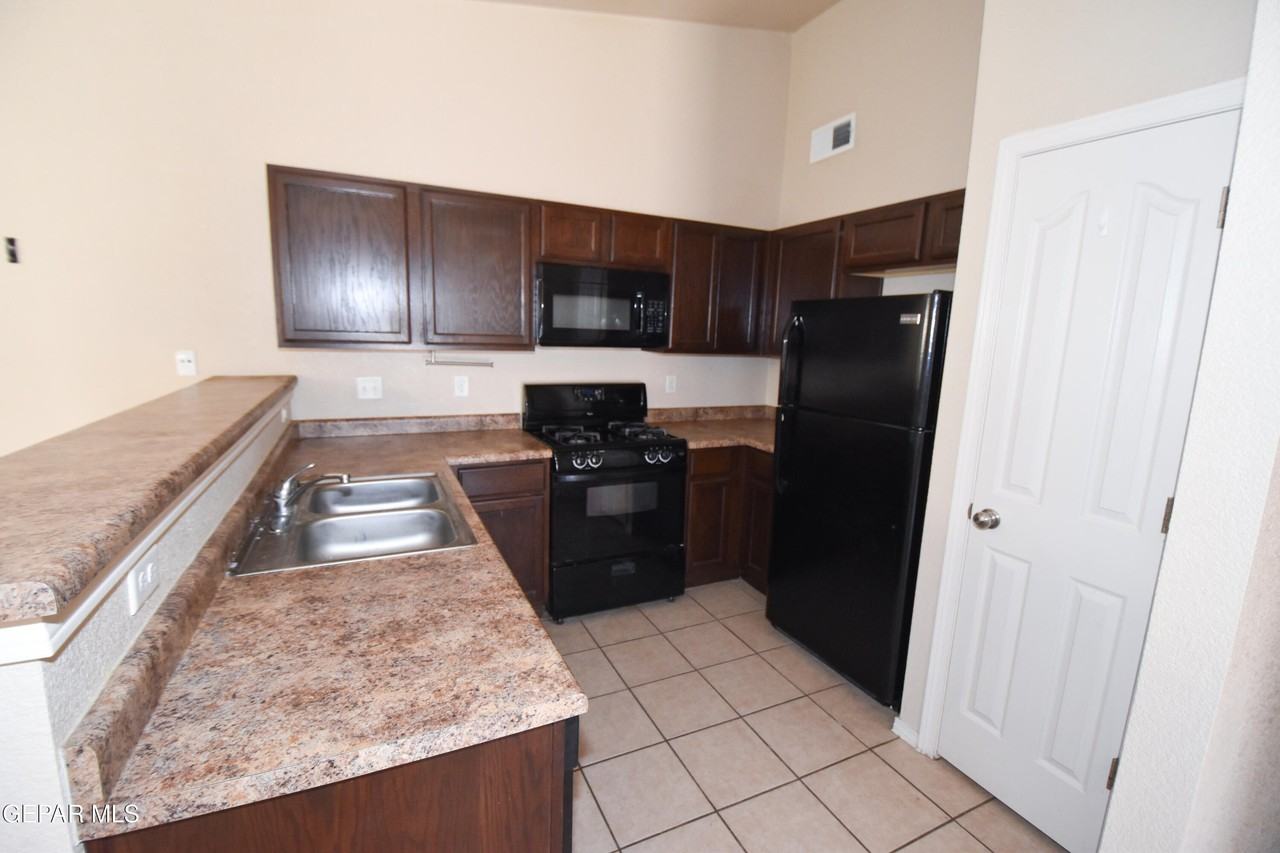 7313 Brick Dust St - Photo 6 of 27