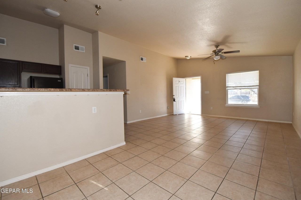 7313 Brick Dust St - Photo 7 of 27