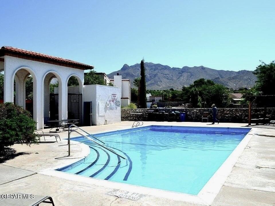 6201 Escondido Dr #3C