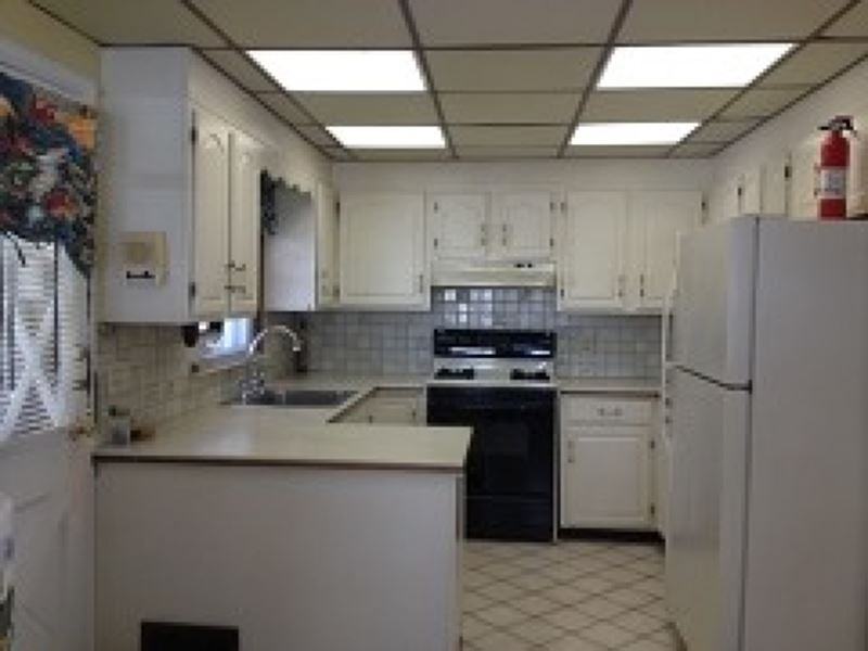 35 Mead Ave - Photo 3 of 10