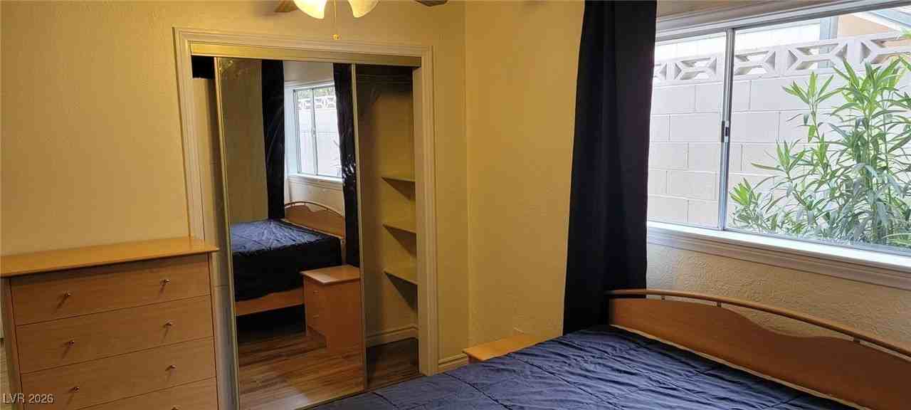 2845 Santa Margarita St - Photo 7 of 11