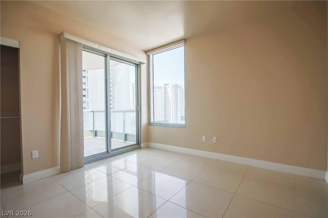 322 Karen Ave #1008 - Photo 7 of 17