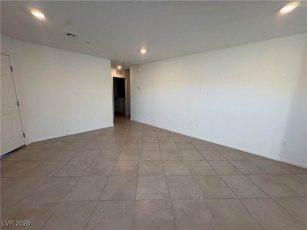 7831 Penderbrook St - Photo 4 of 16