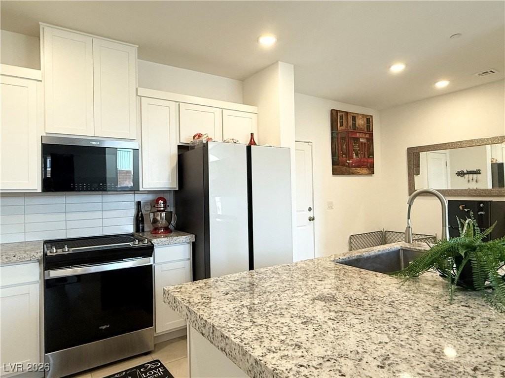 206 Freeport View Pl - Photo 2 of 17