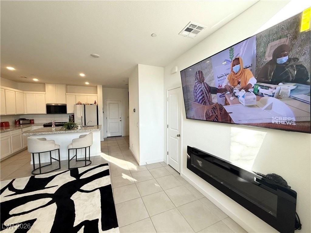 206 Freeport View Pl - Photo 5 of 17