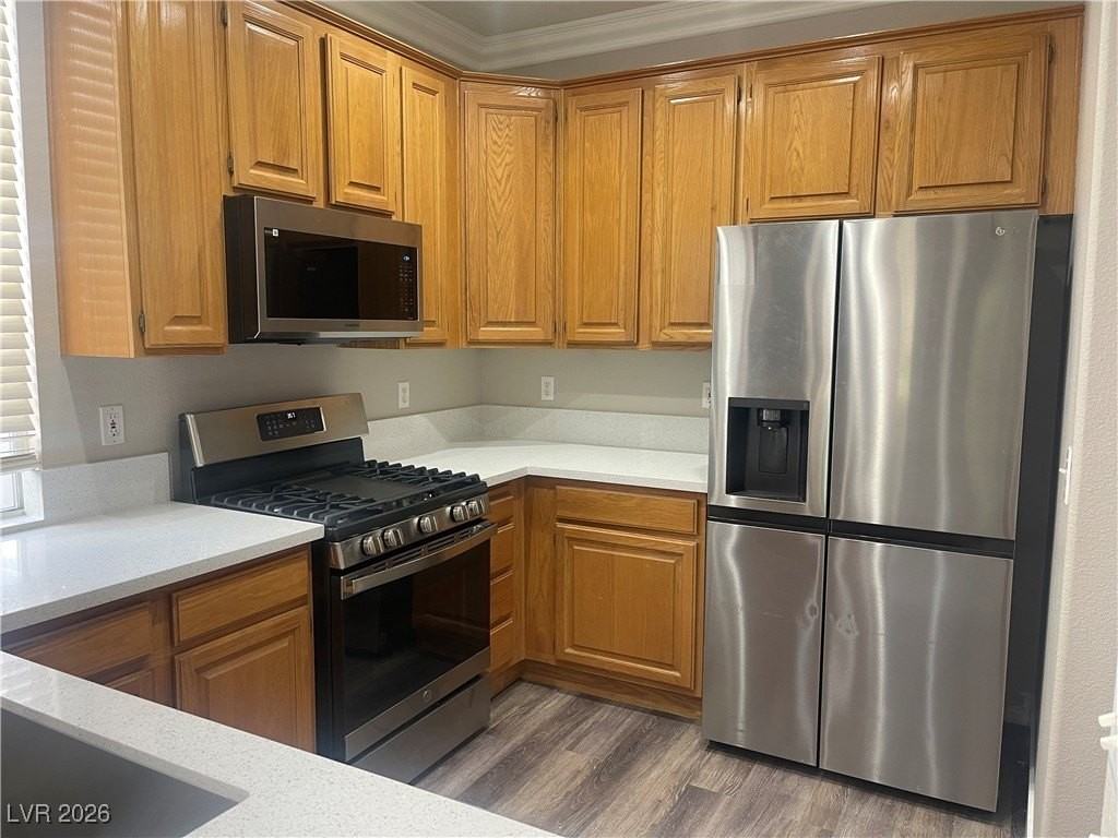 718 Canfield Point Ave - Photo 2 of 11