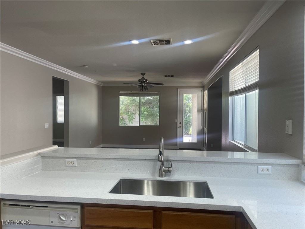 718 Canfield Point Ave - Photo 3 of 11