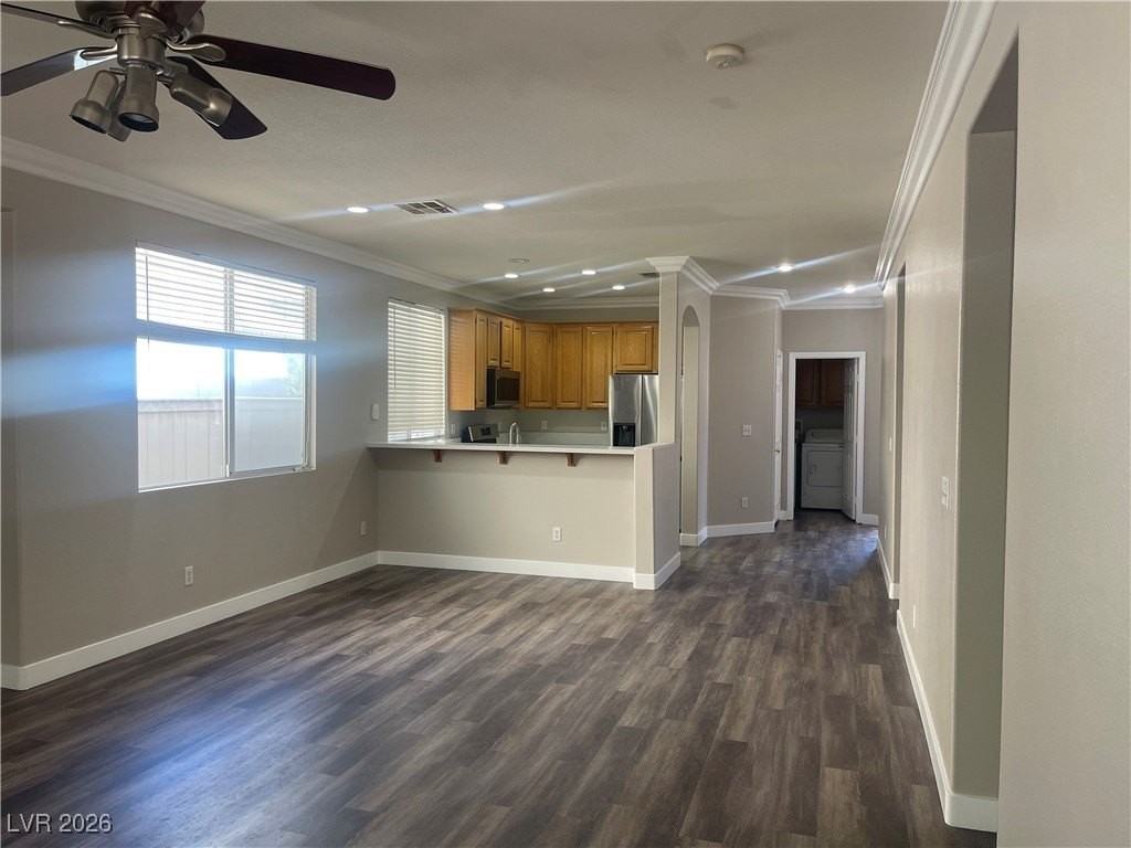 718 Canfield Point Ave - Photo 4 of 11