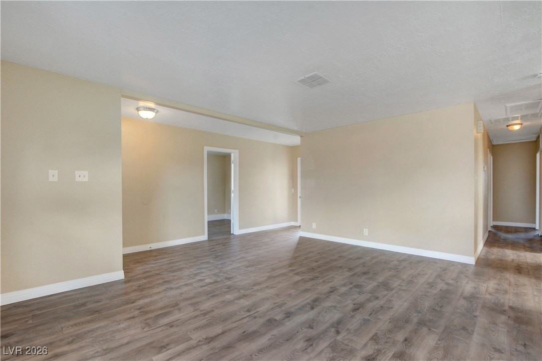 4316 Ridgeville St - Photo 6 of 26