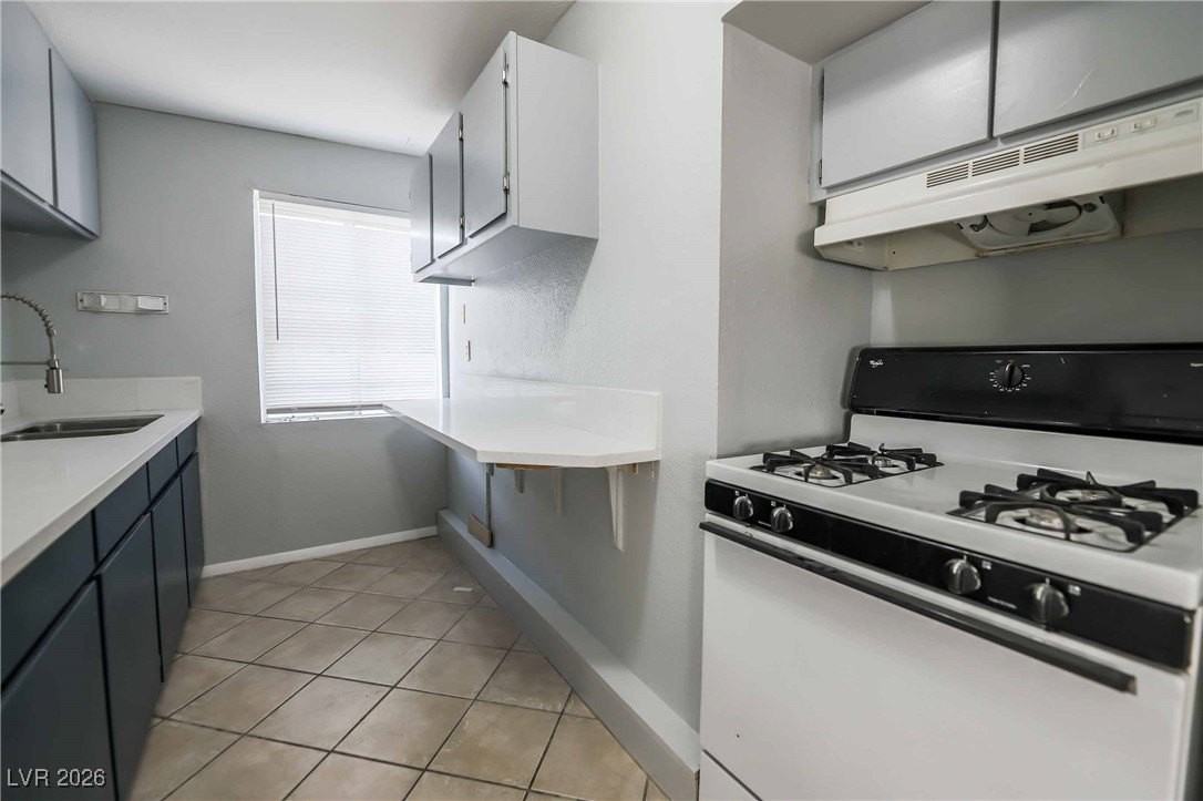 307 Regina Way #B - Photo 6 of 13