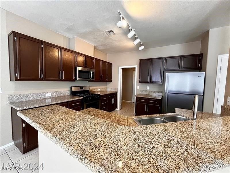 1735 Buttermilk Dr - Photo 6 of 32