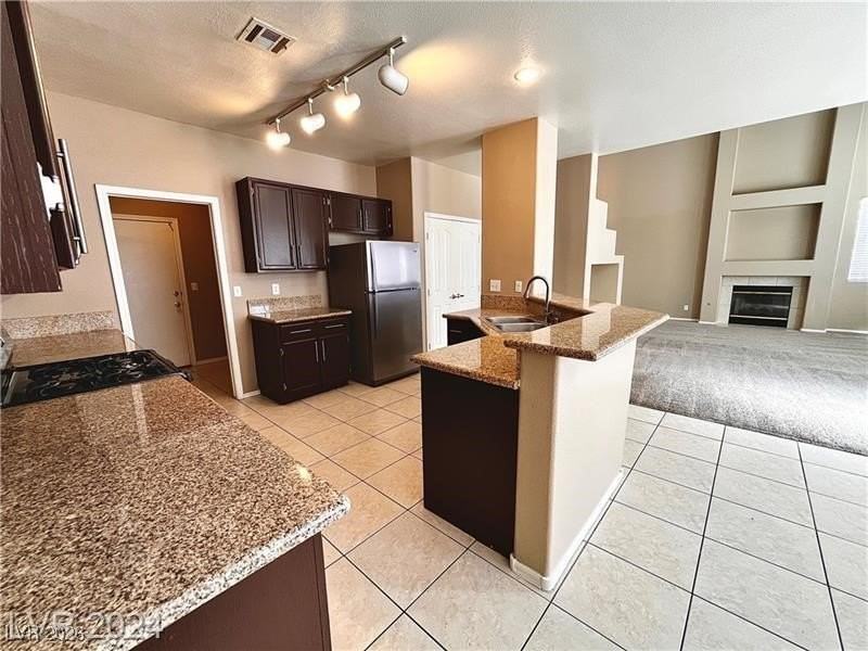 1735 Buttermilk Dr - Photo 7 of 32