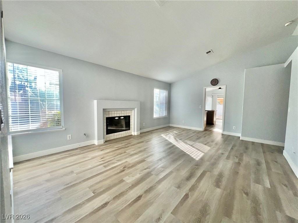 9553 World Cup Dr - Photo 3 of 23