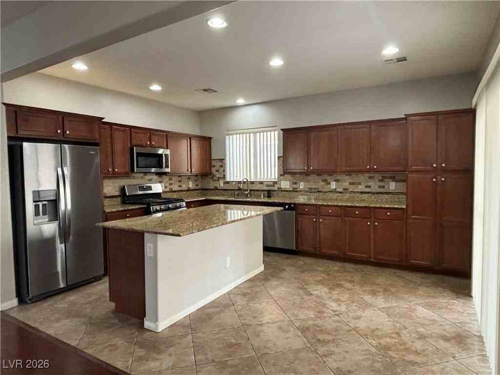 9064 Winthrop Springs Rd - Photo 7 of 34