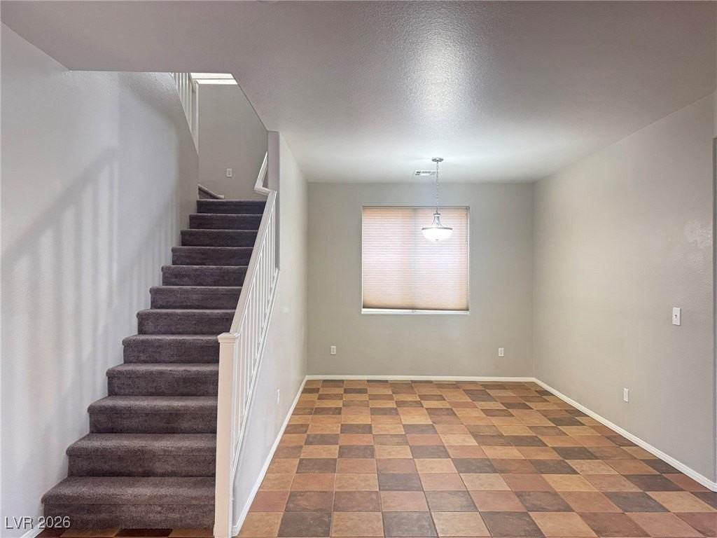 6735 Gold Yarrow St - Photo 5 of 32