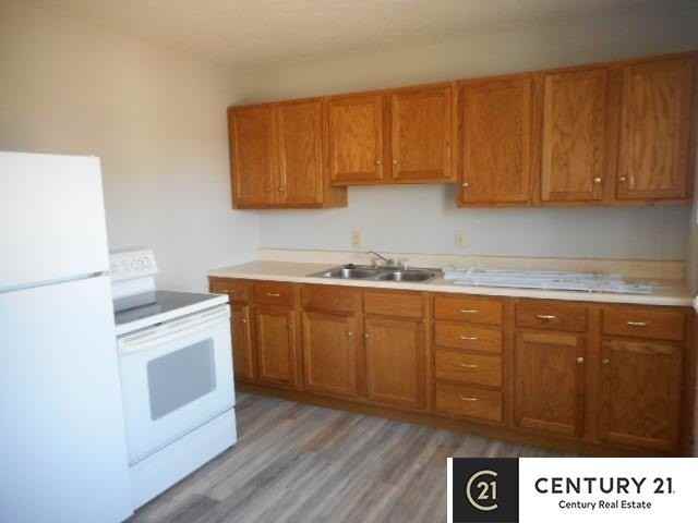 7302 S 41st St - Photo 4 of 11