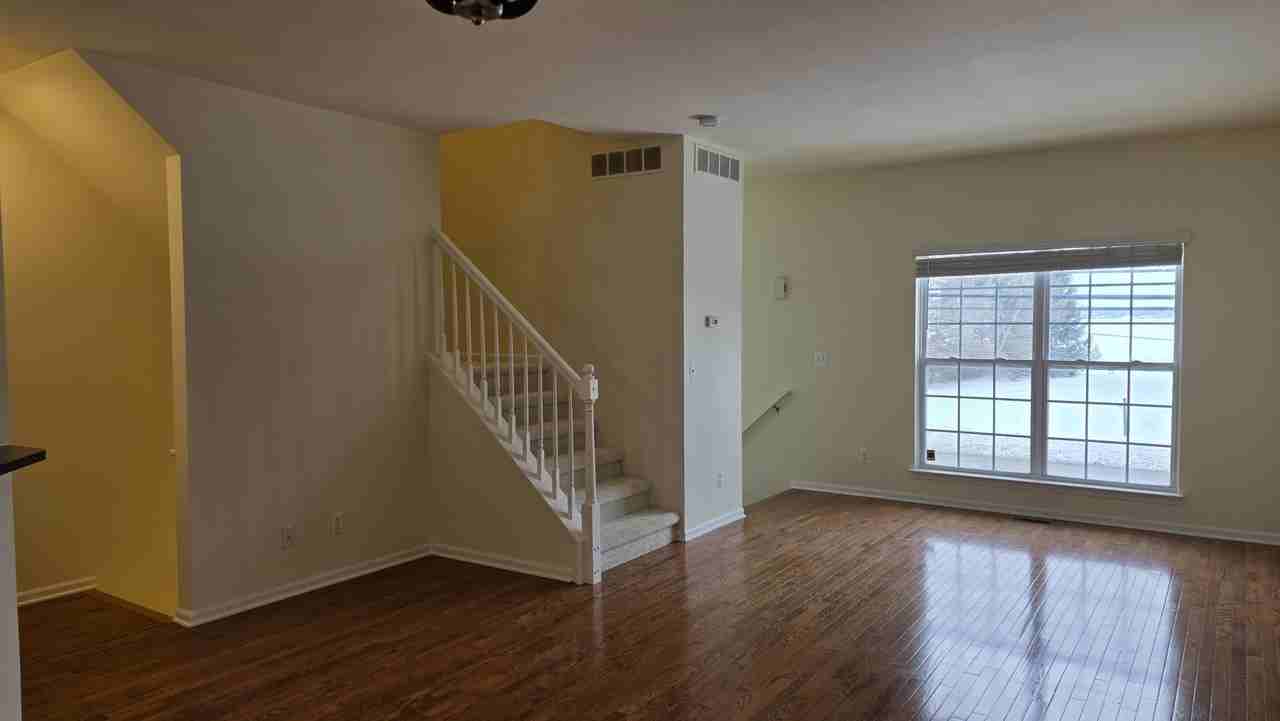 1547 Cass Lake Rd - Photo 5 of 24