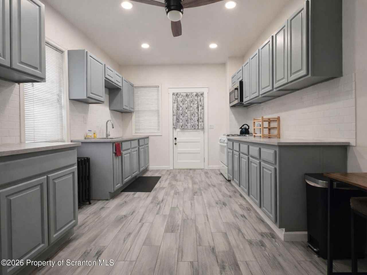 905 Quincy Ave Unit 2 #2 - Photo 2 of 8