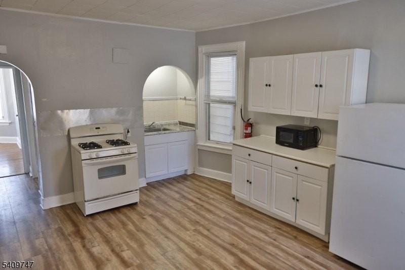 241 N 8th St - Photo 6 of 17