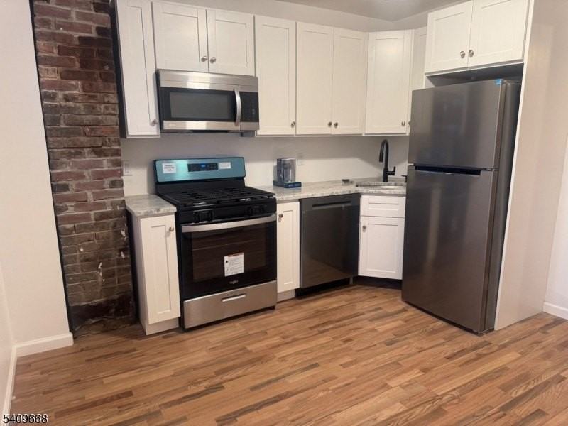 107 Fulton Ave - Photo 4 of 6