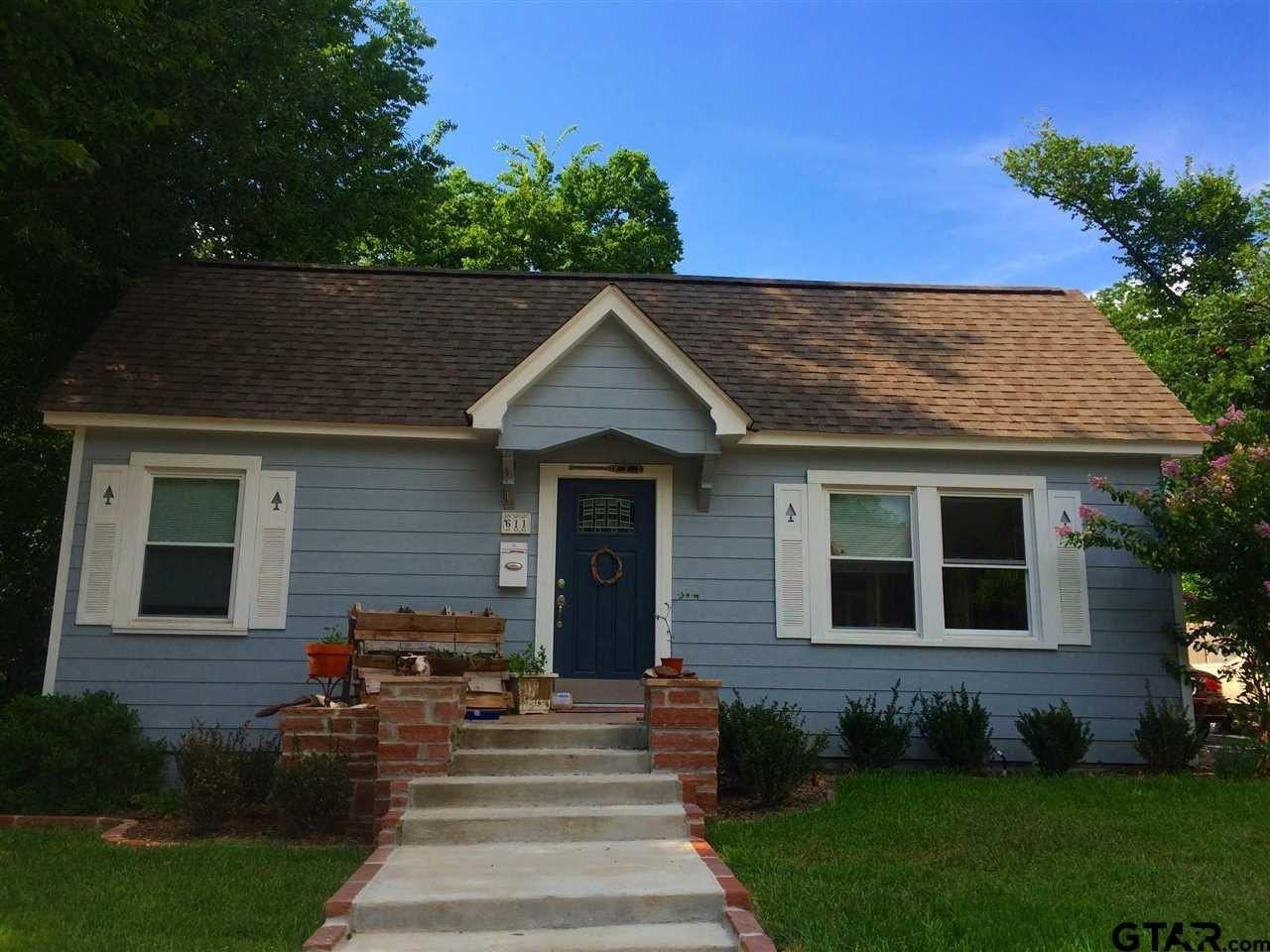 611 W Bryan St - Photo 2 of 13