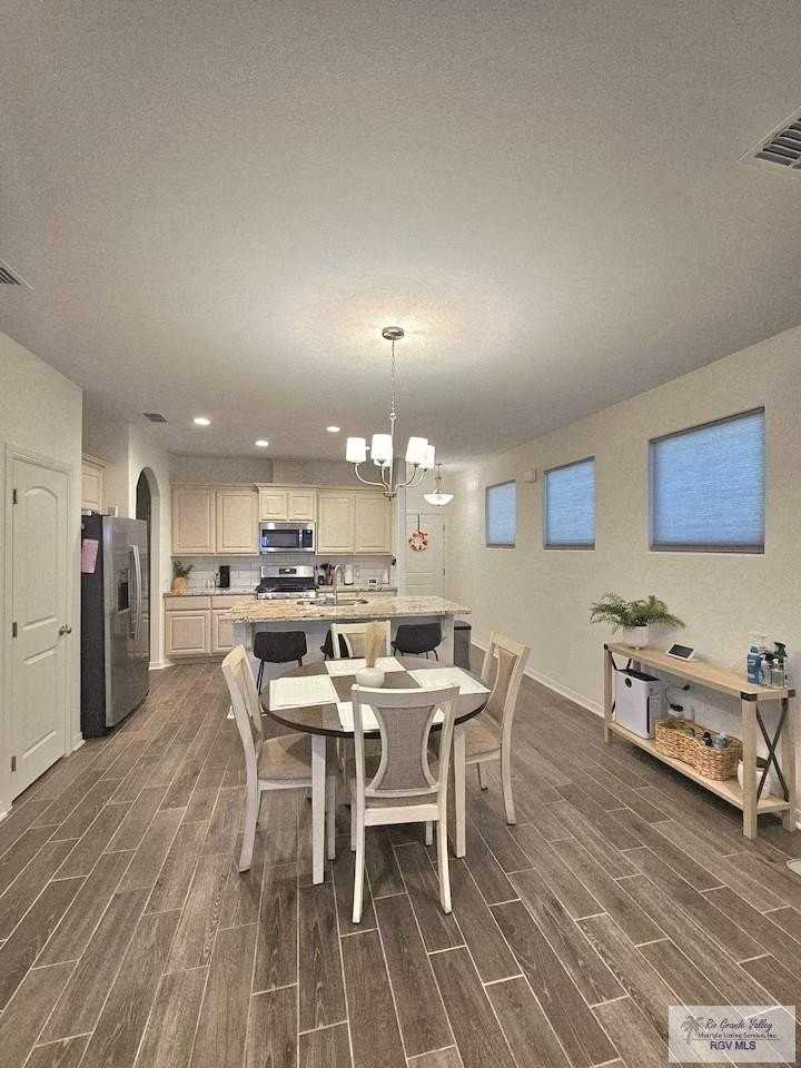 2161 Grove Ln - Photo 2 of 9